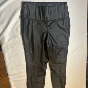 LIVI Lane Bryant Moto Leggings 10/12 Faux Leather Look High Rise Active Pants